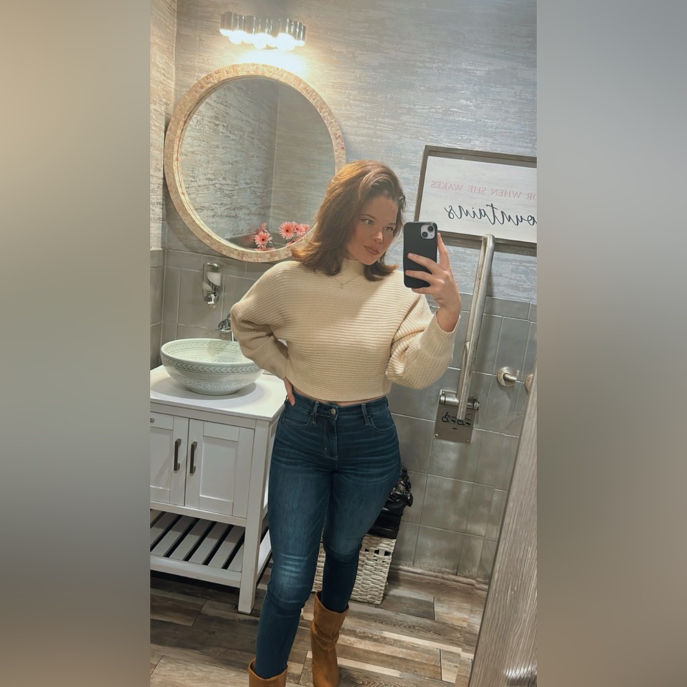 Meet your Posher, Caroline